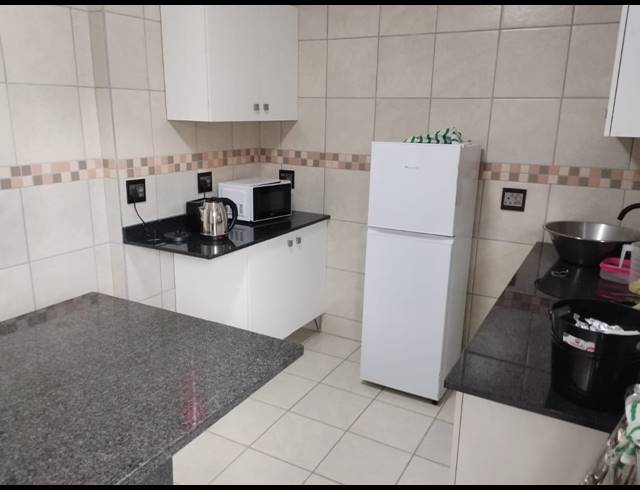 3 BEDROOM FREEHOLD FOR SALE IN OOS EINDE